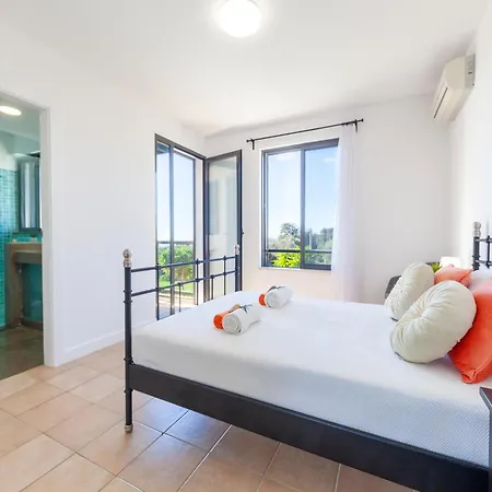 Дом отдыха Townhouse In Albufeira Near Stunning Beaches
