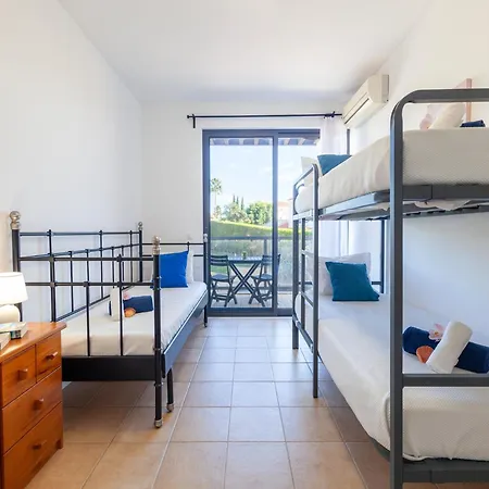 Townhouse In Albufeira Near Stunning Beaches * Албуфейра