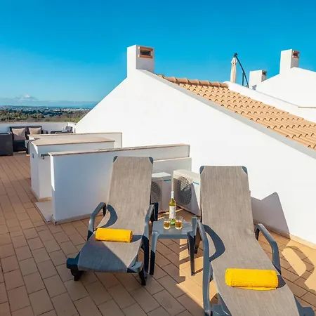 Casa de Férias Townhouse In Albufeira Near Stunning Beaches Albufeira