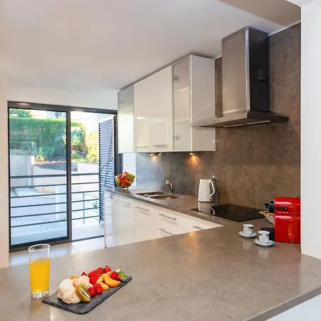 Townhouse In Albufeira Near Stunning Beaches Casa de Férias Albufeira